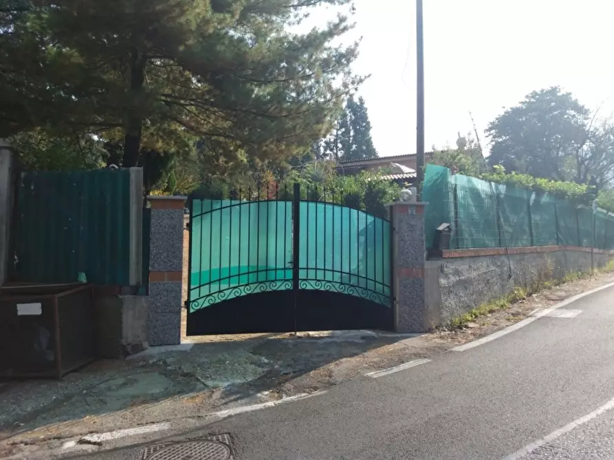 Immagine 5 di Villa in vendita  a Torino