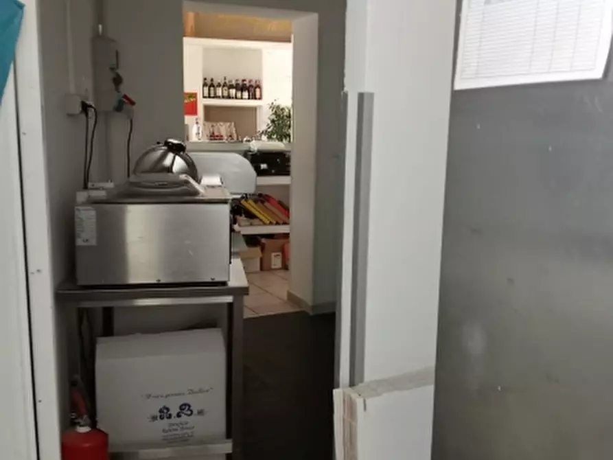 Immagine 29 di Attività commerciale in vendita  in STRADALE LANZO 13 a Balangero