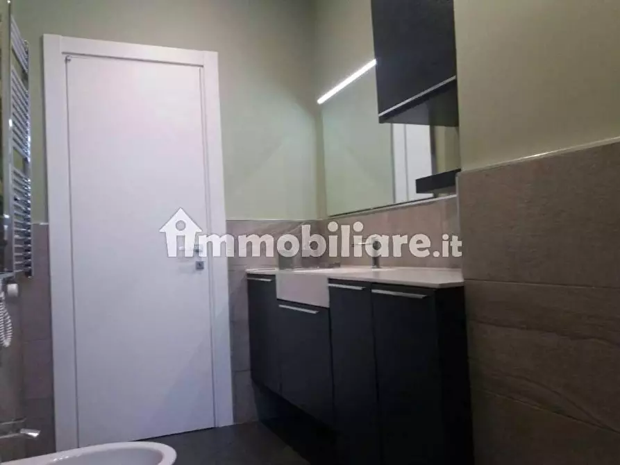 Immagine 11 di Appartamento in vendita  a Torino