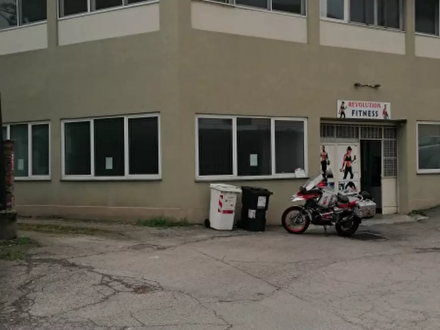 Immagine 4 di Locale commerciale in vendita  in VIA GARIBALDI 9 a Moncalieri