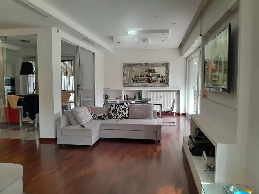 Immagine 3 di Appartamento in vendita  a Torino