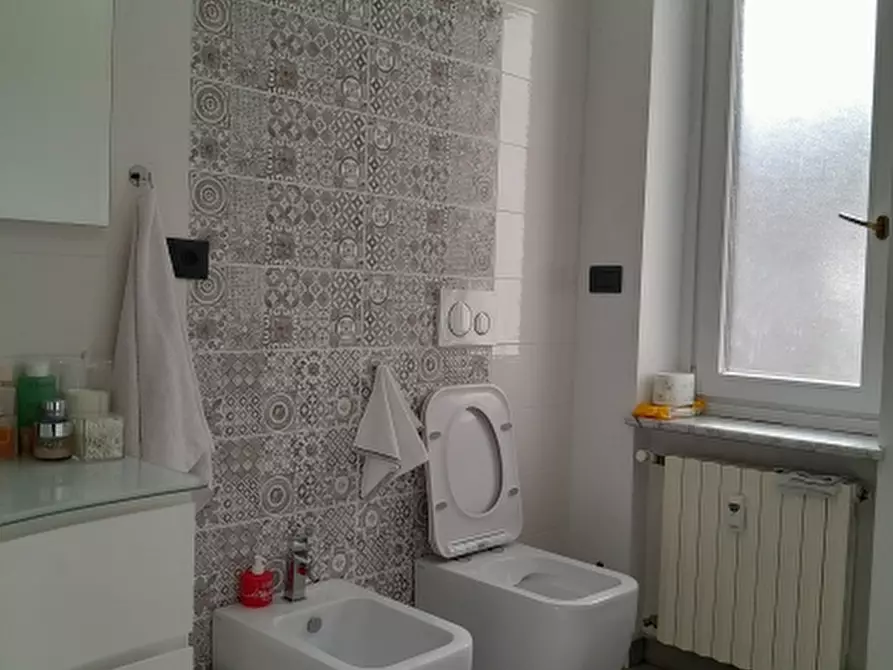 Immagine 11 di Appartamento in vendita  a Torino