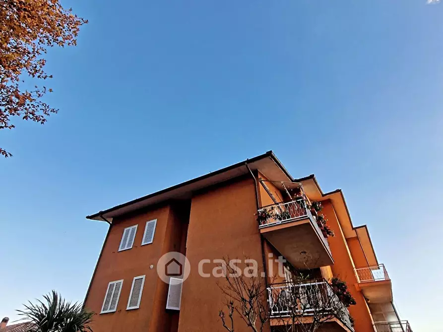 Immagine 17 di Appartamento in vendita  in Via Pietro Nenni 7 a Vallerano