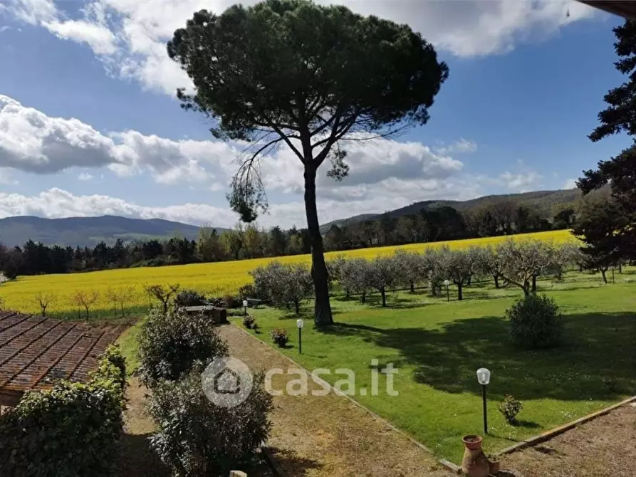 Immagine 2 di Rustico / casale in vendita  in Via dell'Arco a Magione