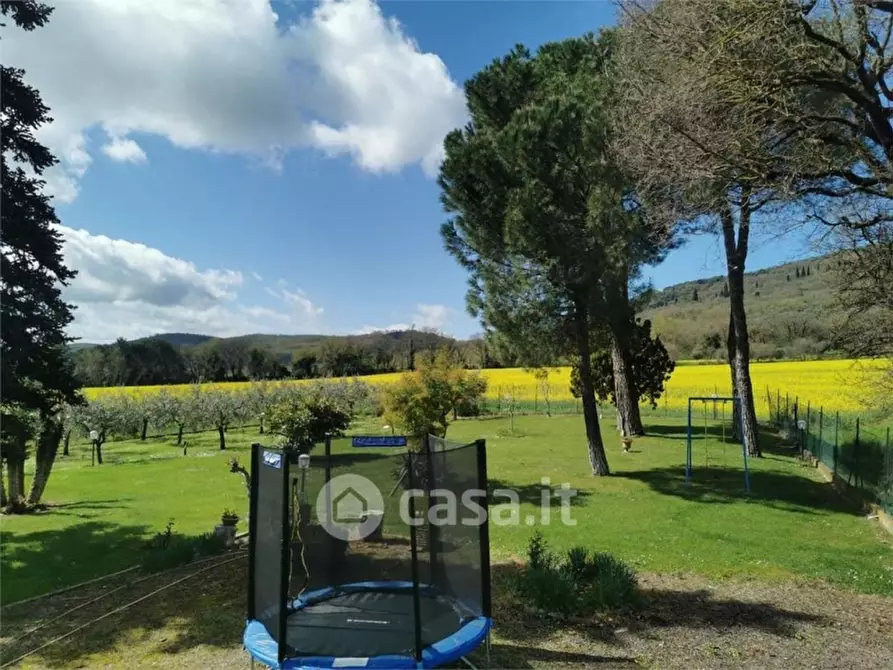 Immagine 3 di Rustico / casale in vendita  in Via dell'Arco a Magione