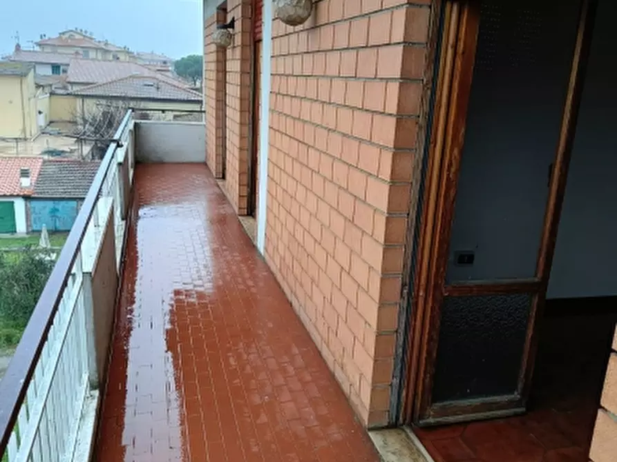 Immagine 11 di Appartamento in vendita  in Viale I° Maggio a Cortona