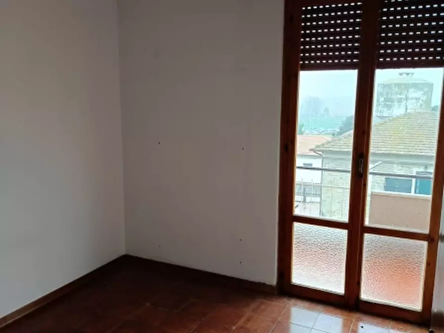 Immagine 22 di Appartamento in vendita  in Viale I° Maggio a Cortona