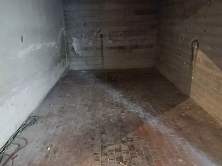 Immagine 25 di Appartamento in vendita  in Viale I° Maggio a Cortona