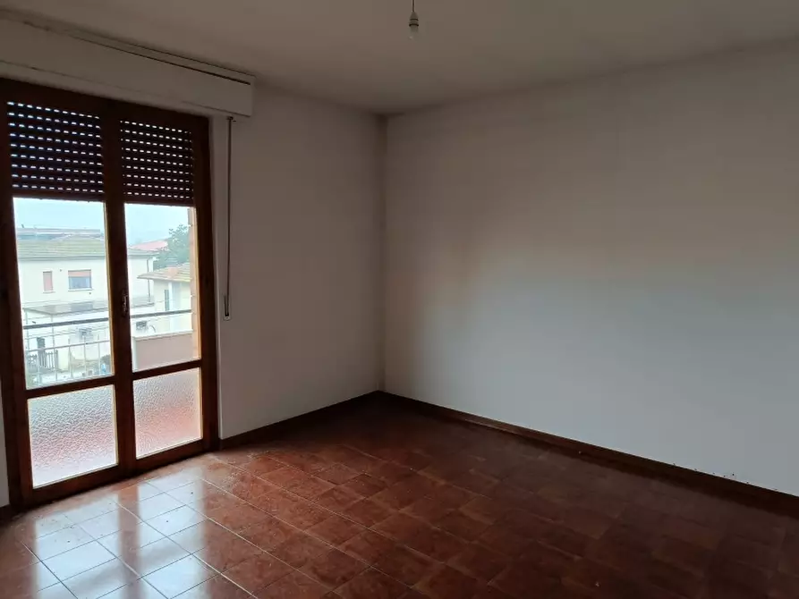 Immagine 4 di Appartamento in vendita  in Viale I° Maggio a Cortona