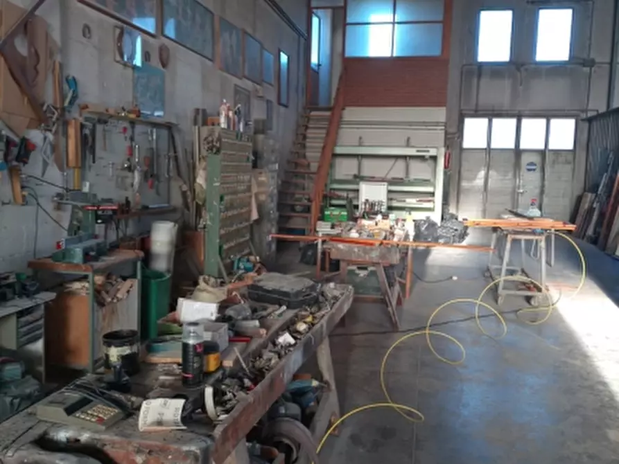 Immagine 11 di Locale commerciale in vendita  in Via Ponchielli 1 a Corciano