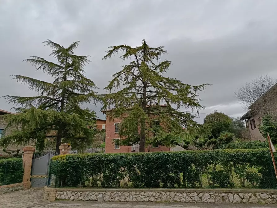 Immagine 3 di Villa in vendita  in Strada Gualdese 22 a Perugia