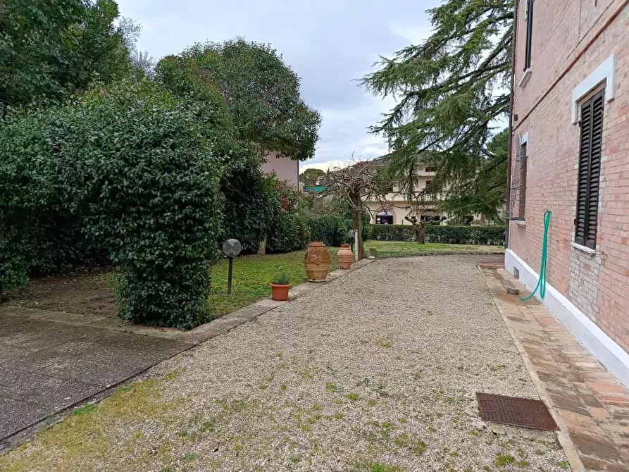 Immagine 13 di Villa in vendita  in Strada Gualdese 22 a Perugia