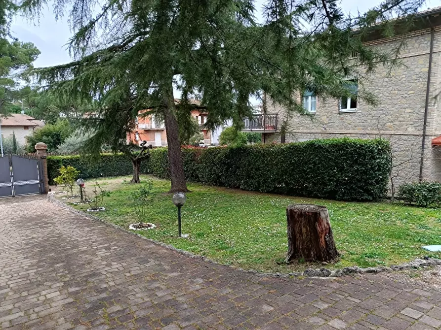 Immagine 16 di Villa in vendita  in Strada Gualdese 22 a Perugia