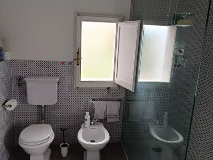 Immagine 15 di Villa in vendita  in Strada Gualdese 22 a Perugia