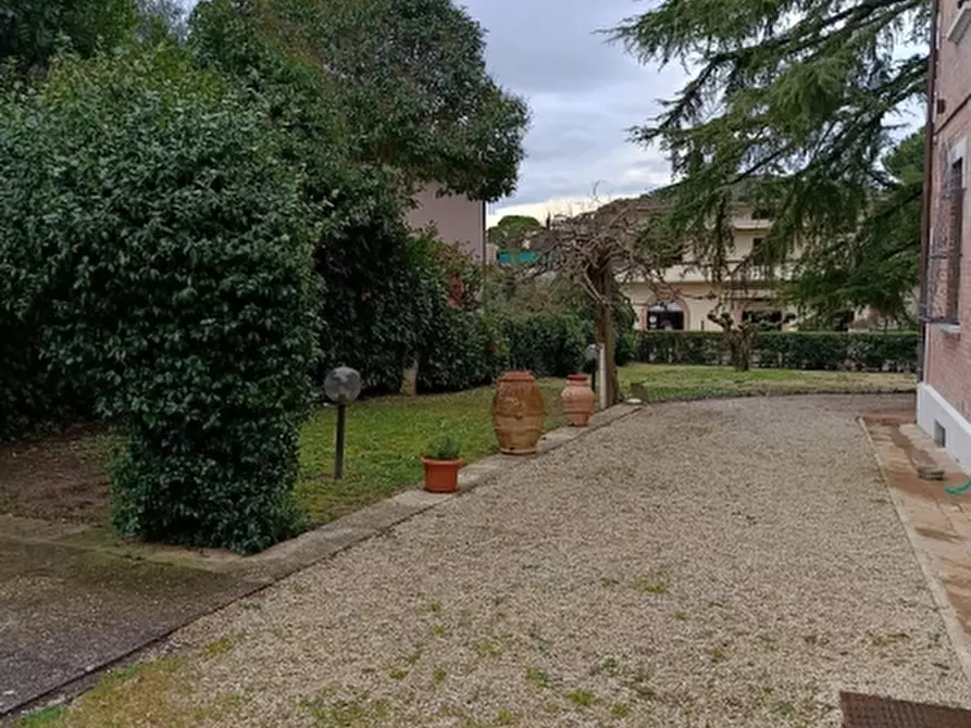 Immagine 7 di Villa in vendita  in Strada Gualdese 22 a Perugia