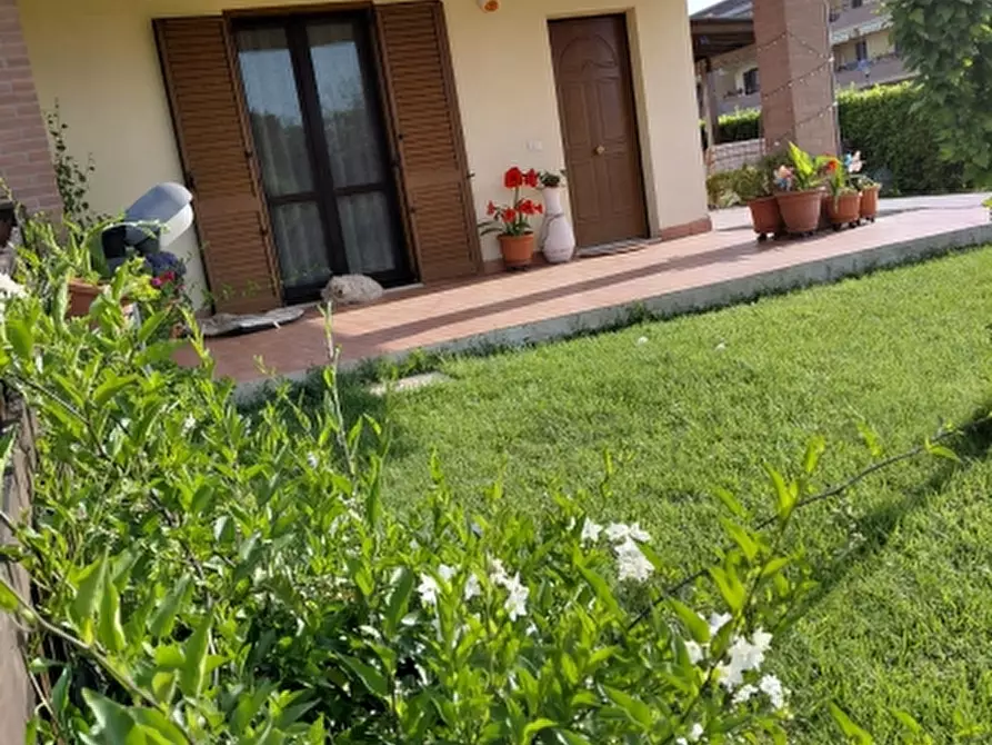 Immagine 15 di Casa semindipendente in vendita  in Via Frà Filippo Longo 162 a Magione