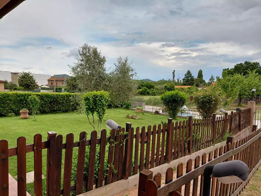 Immagine 13 di Casa semindipendente in vendita  in Via Frà Filippo Longo 162 a Magione