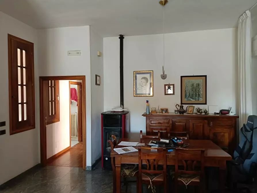 Immagine 14 di Palazzo in vendita  in Via Toscana a Castiglione Del Lago
