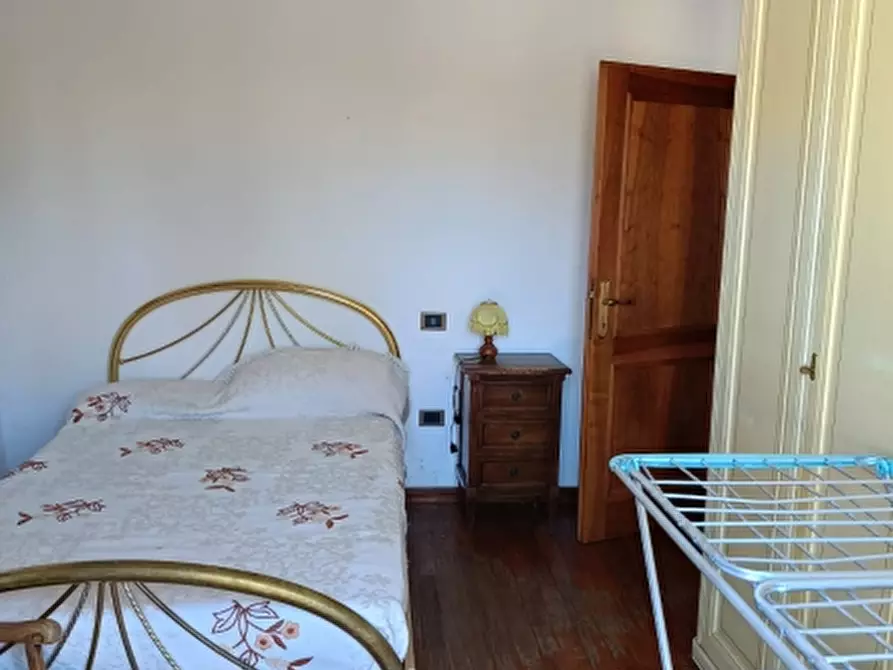 Immagine 15 di Palazzo in vendita  in Via Toscana a Castiglione Del Lago