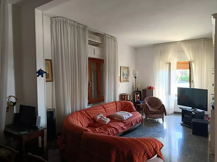 Immagine 9 di Palazzo in vendita  in Via Toscana a Castiglione Del Lago