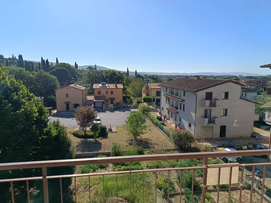 Immagine 2 di Appartamento in vendita  in Via Montessori a Tuoro Sul Trasimeno