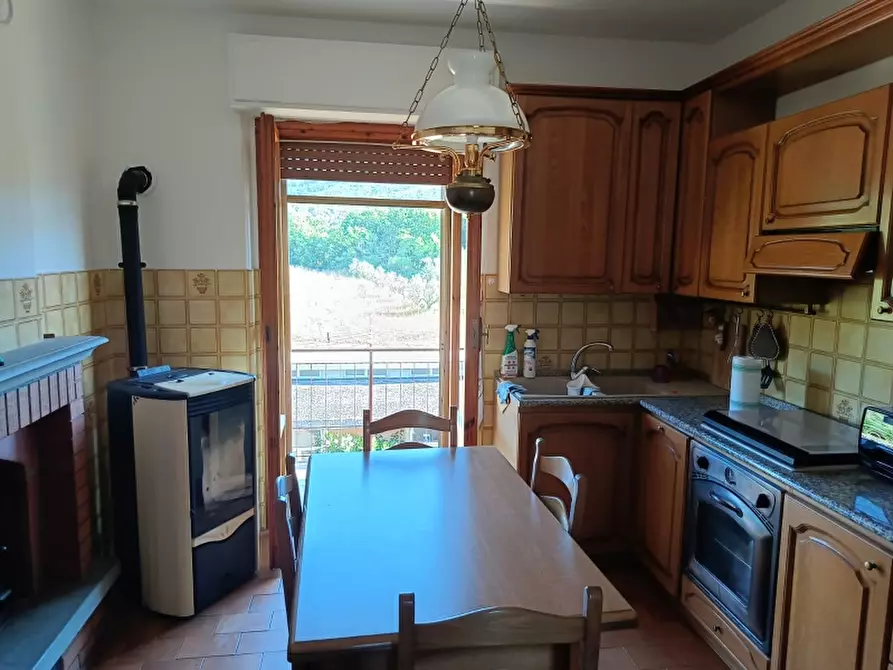 Immagine 10 di Appartamento in vendita  in Via Montessori a Tuoro Sul Trasimeno