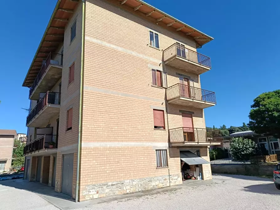 Immagine 11 di Appartamento in vendita  in Via Montessori a Tuoro Sul Trasimeno