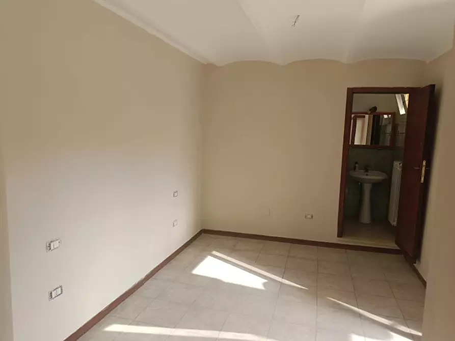 Immagine 4 di Appartamento in vendita  in Via Frà Filippo Longo a Magione