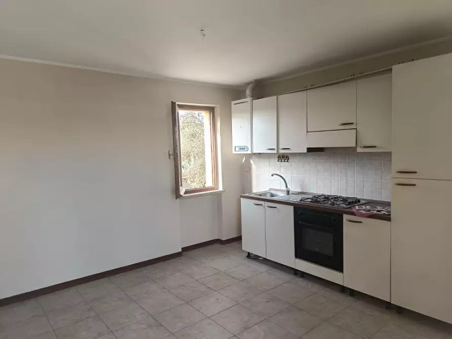 Immagine 11 di Appartamento in vendita  in Via Frà Filippo Longo a Magione