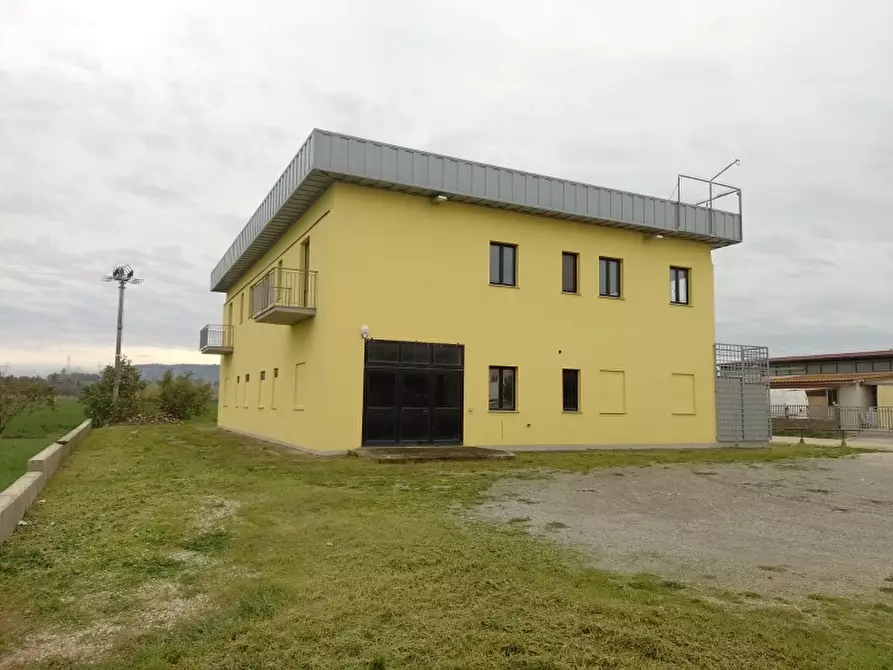 locale commerciale in affitto a Castiglione del Lago in zona Panicarola