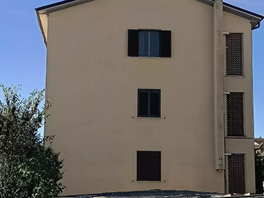 Immagine 2 di Appartamento in vendita  in Via Mazzini a Chiusi