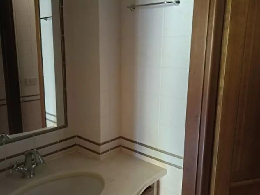 Immagine 14 di Appartamento in vendita  in Via Mazzini a Chiusi