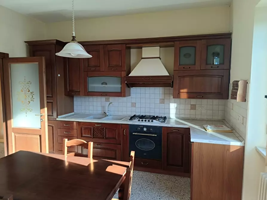 Immagine 6 di Appartamento in vendita  in Via Mazzini a Chiusi