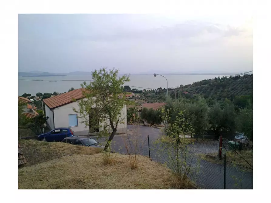 Immagine 3 di Terreno residenziale in vendita  in Via delle Querce 15 a Passignano Sul Trasimeno