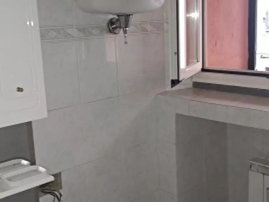 Immagine 11 di Appartamento in vendita  in Via Lazio a Castiglione Del Lago