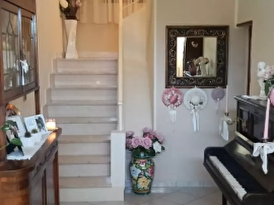 Immagine 5 di Casa indipendente in vendita  in Via dell'Anguillara a Castiglione Del Lago