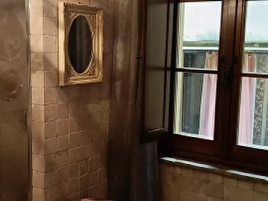 Immagine 14 di Palazzo in vendita  in Via Garibaldi a Città Della Pieve