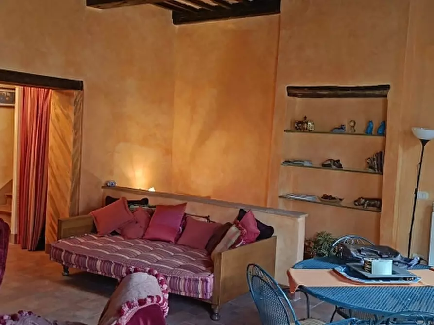 Immagine 4 di Palazzo in vendita  in Via Garibaldi a Città Della Pieve