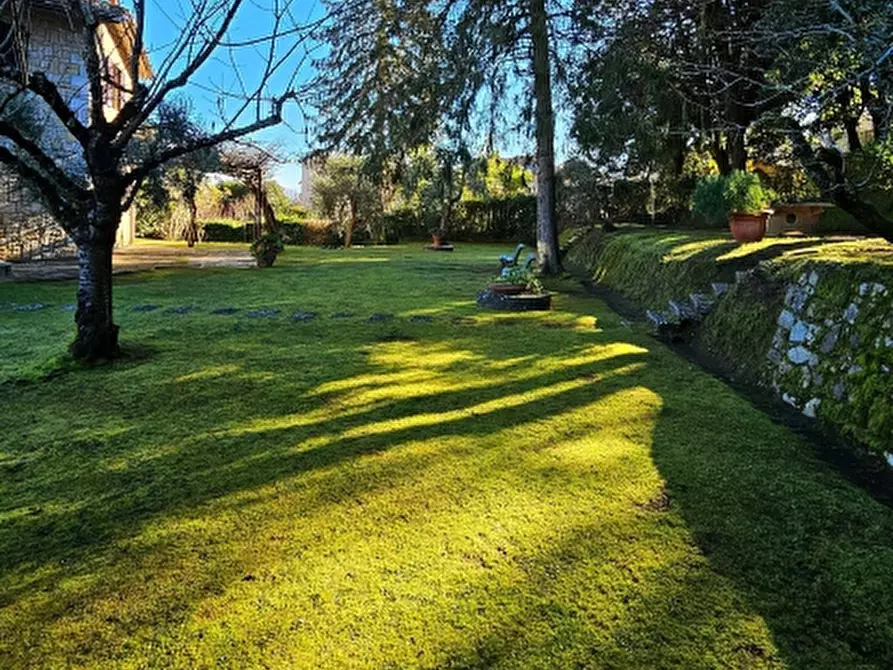 Immagine 2 di Villa in vendita  in Via Garibaldi a Cetona