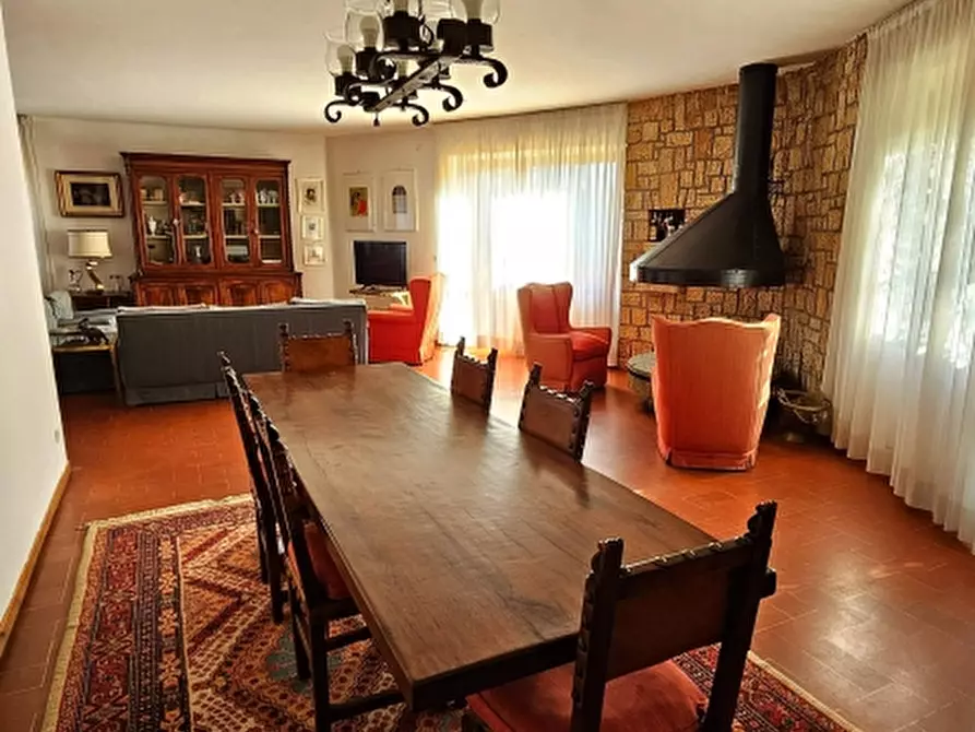 Immagine 11 di Villa in vendita  in Via Garibaldi a Cetona