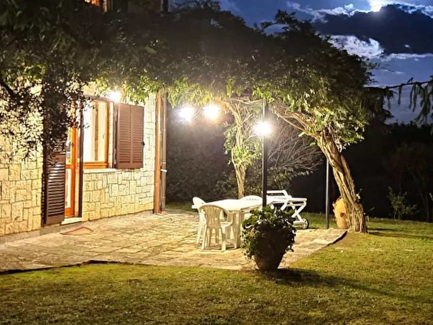 Immagine 22 di Villa in vendita  in Via Garibaldi a Cetona