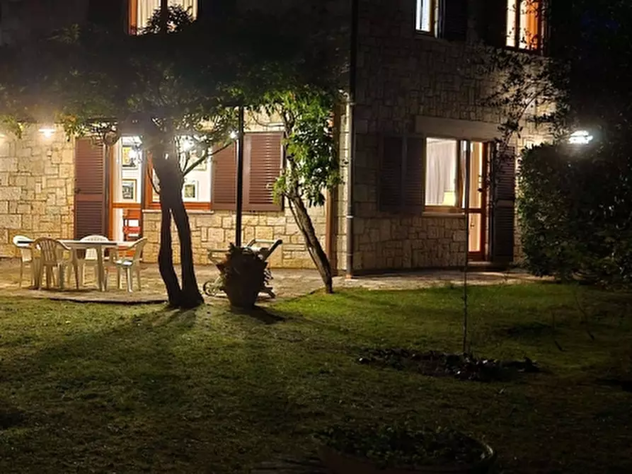 Immagine 24 di Villa in vendita  in Via Garibaldi a Cetona