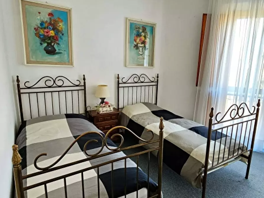 Immagine 27 di Villa in vendita  in Via Garibaldi a Cetona