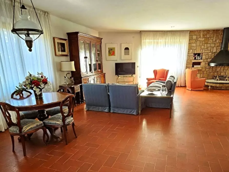 Immagine 8 di Villa in vendita  in Via Garibaldi a Cetona