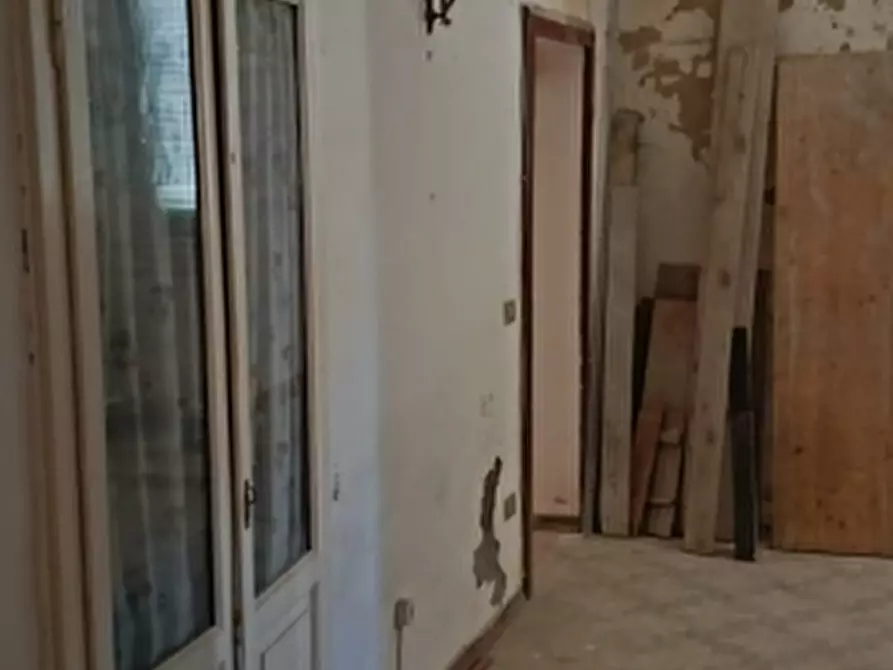 Immagine 13 di Appartamento in vendita  in Piazza S. Agostino a Passignano Sul Trasimeno