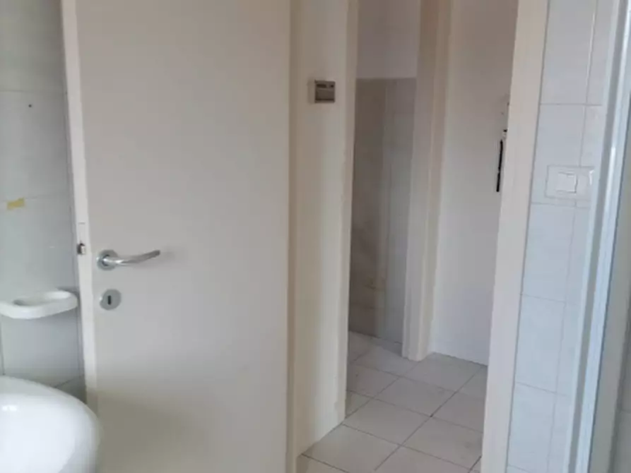 Immagine 9 di Appartamento in vendita  in Piazza Buattini 15 a Passignano Sul Trasimeno