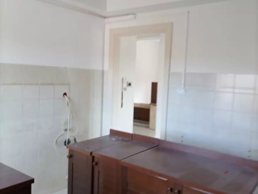Immagine 19 di Appartamento in vendita  in Piazza Buattini 15 a Passignano Sul Trasimeno