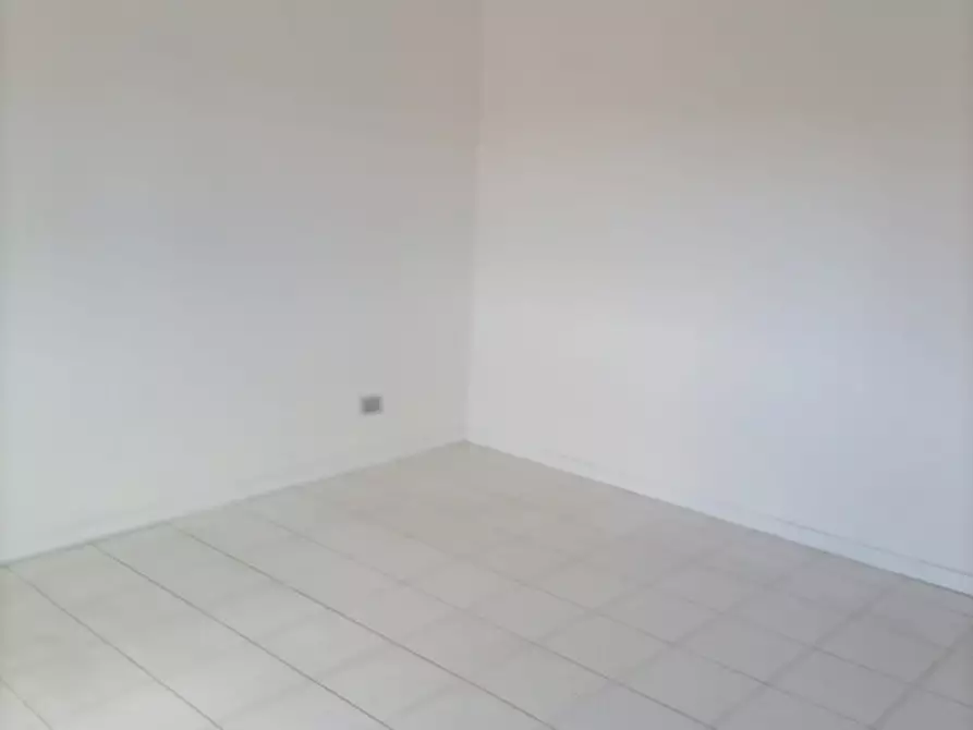 Immagine 23 di Appartamento in vendita  in Piazza Buattini 15 a Passignano Sul Trasimeno