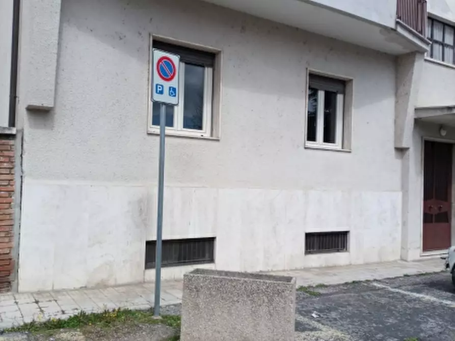 Immagine 2 di Appartamento in vendita  in Piazza Buattini 15 a Passignano Sul Trasimeno