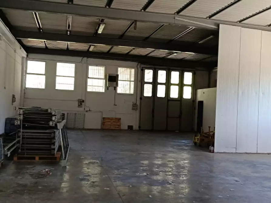 Immagine 2 di Capannone industriale in affitto  in Via Ludovico Ariosto a Magione